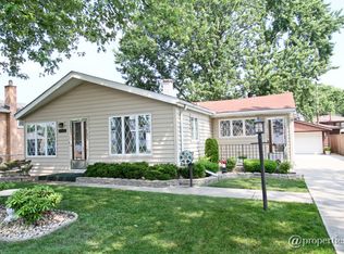 5828 W 89th St, Oak Lawn, IL 60453