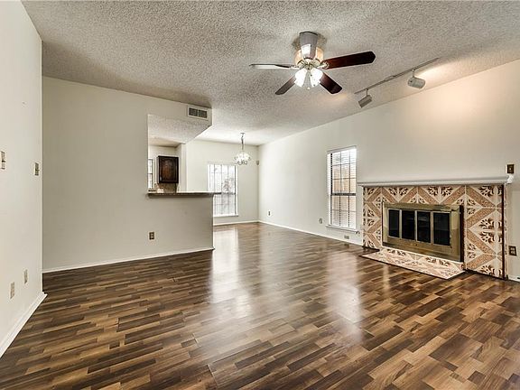 3rd image of 3821 Pickett Pl