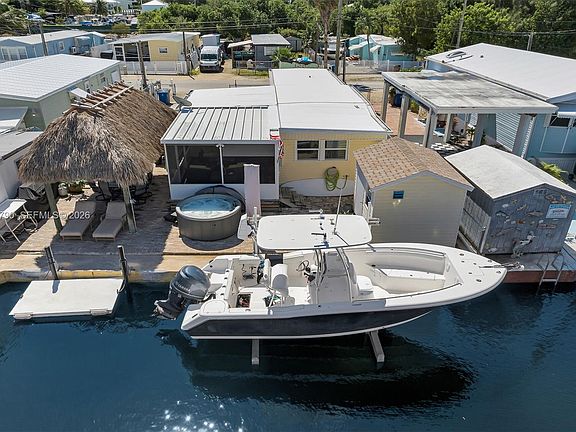 5th image of 209 Buttonwood Ave