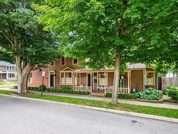 3rd image of 236 W Elm St
