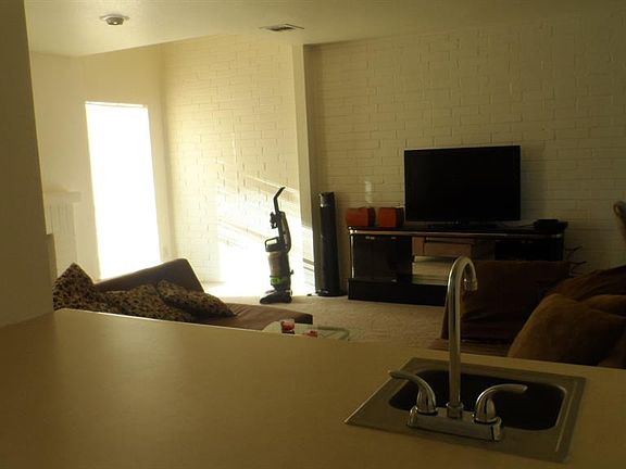 4th image of 6482 Cambridge Glen Ln