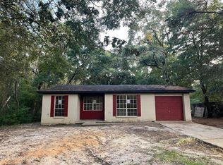1925 Carol Dr, Gautier, MS 39553