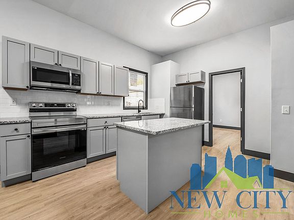 4th image of 306 Martin Ave