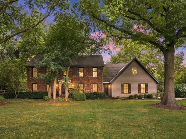 14900 S Rosehill Rd, Olathe, KS 66062