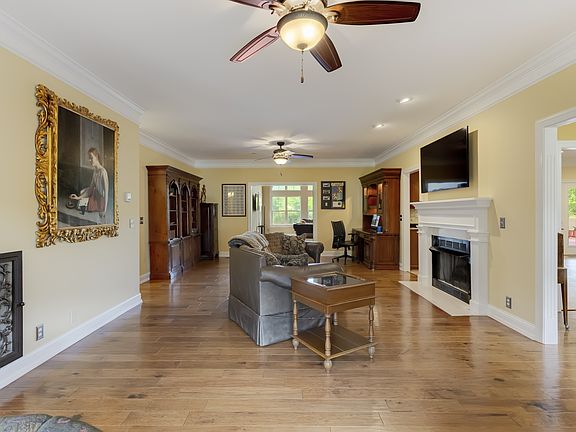 7th image of 1446 Kittrell Rd