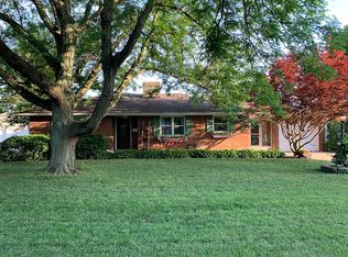 136 W Bond St, Morton, IL 61550