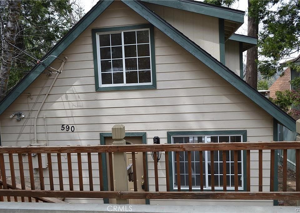 1st image of 590 Rose Ln
