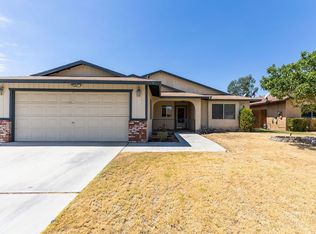 213 N Broadway St, Ridgecrest, CA 93555