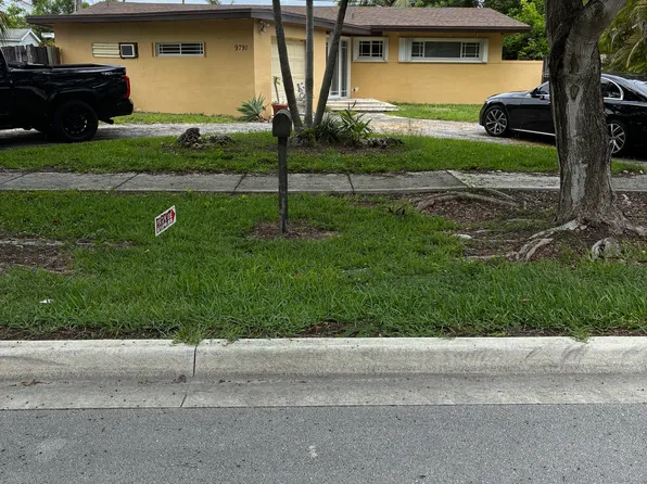 9791 Caribbean Blvd, Cutler Bay, FL 33189