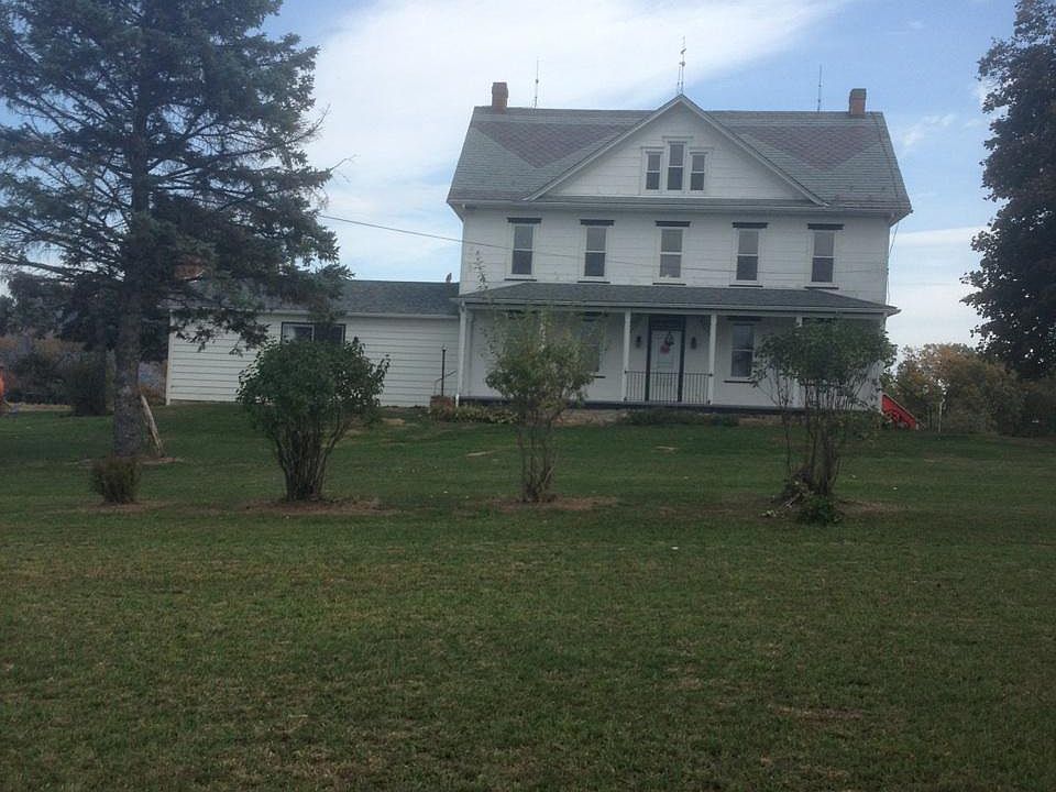 Front View of this Stunning House