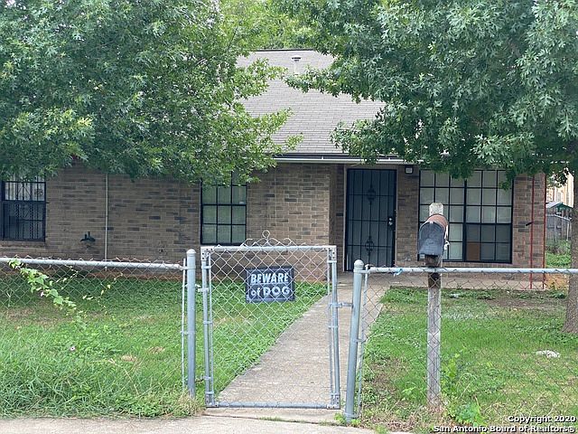1st image of 224 Bexar Dr