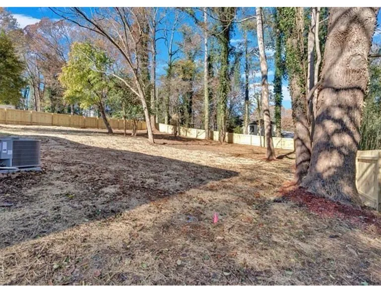 1766 Blossom Ln — Photo 9