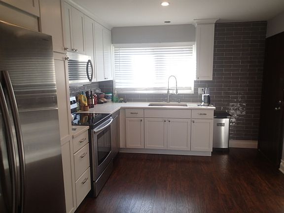 5th image of 4178 Cove Ln APT C