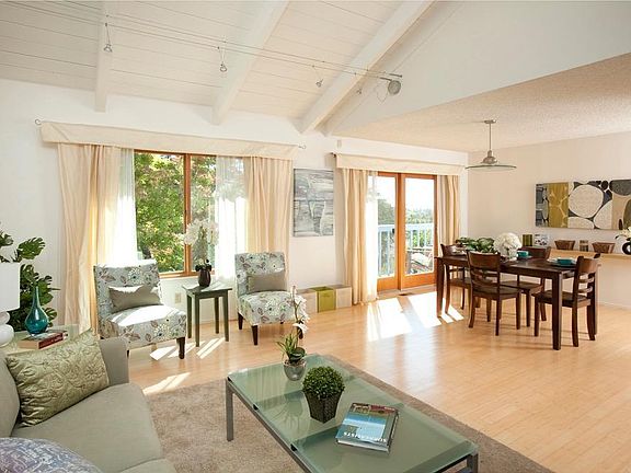 3rd image of 2603 NE Rancho Cabeza Drive
