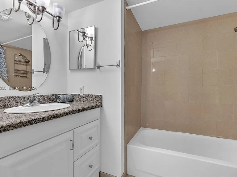 19555 E Country Club Dr #8405 — Photo 12