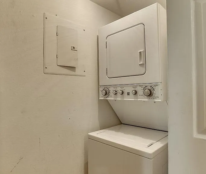 3305 Wyndham Cir #353 — Photo 14