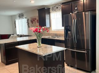 6000 Whaleback Ave, Bakersfield, CA 93313