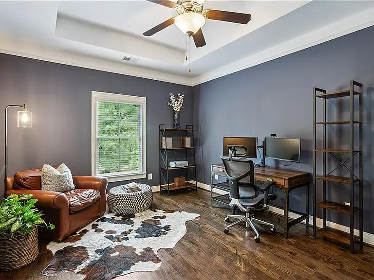 2115 Howell Mill Rd NW — Photo 44