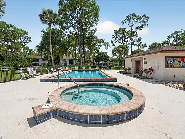 1915 Courtyard Way #202 — Photo 42