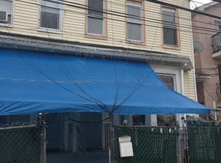 12 1/2 Taylor St, Newark, NJ 07104