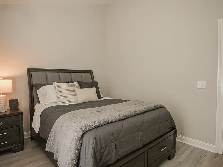 403 Peyton Pl — Photo 32