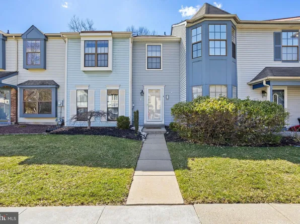 4 Carlyle Ct, Robbinsville, NJ 08691