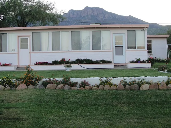 7950 S Vato Ln, Hereford, AZ 85615