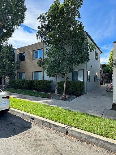 907 Grand Ave #1 Photo 1
