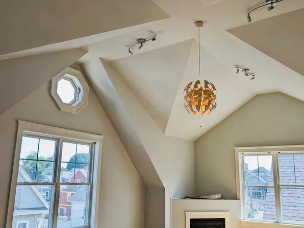 8 Conrad St #3, Boston, MA 02125