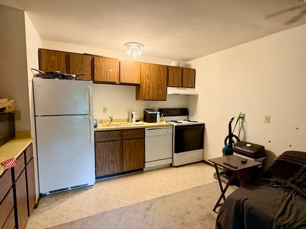 2502 Pheasant Ridge Trl, Madison, WI