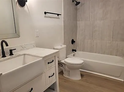 363 Roosevelt St #5 — Photo 6