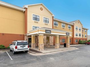 1805 S Veterans Pkwy #4200, Bloomington, IL
