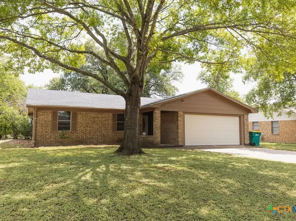 1310 Baldridge Dr, Gatesville, TX 76528