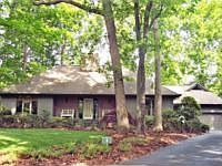 1st image of 5 Woodvine Ln