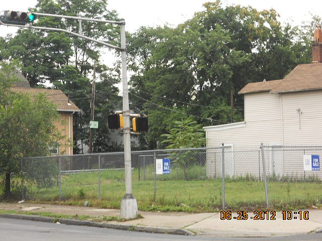 2nd image of 171-173 N.park Street