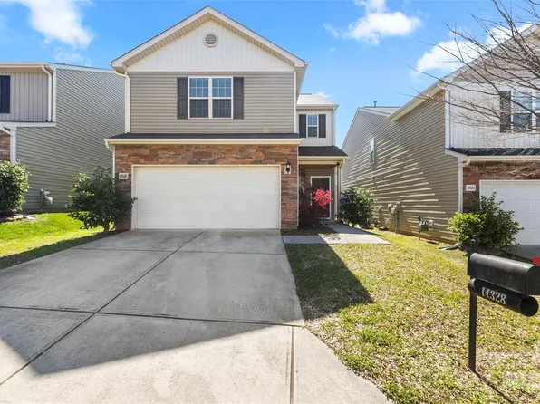 14328 Evening Flight Ln, Charlotte, NC 28262
