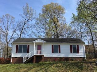 3303 Walnut Cove Ct, Chester, VA 23831