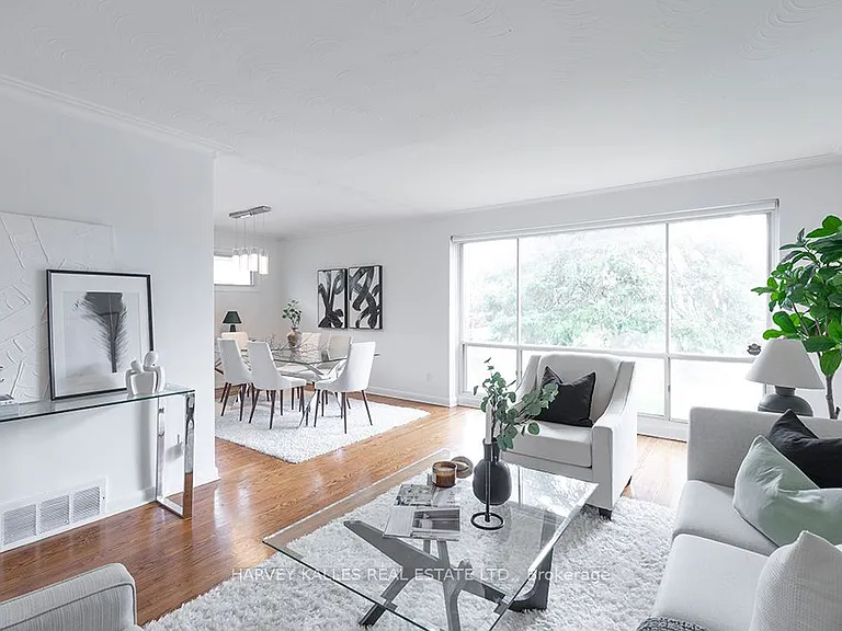 135 Combe Ave — Photo 9