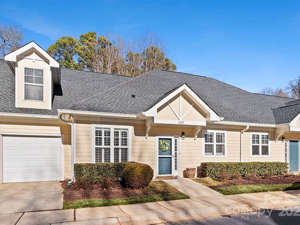 1st image of 1009 Davant Ln