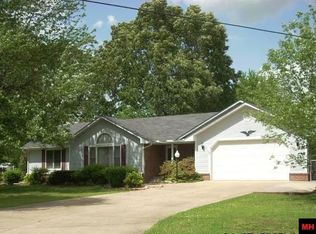 616 Ridge Rd, Mountain Home, AR 72653