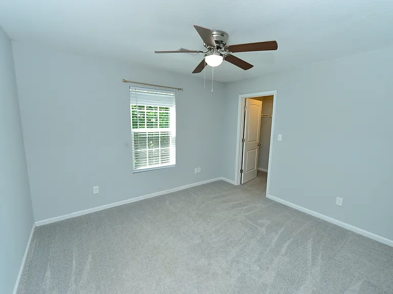 4219 Helen St — Photo 19