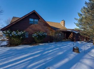 4200 Cranes Grove Rd, Freeport, IL 61032