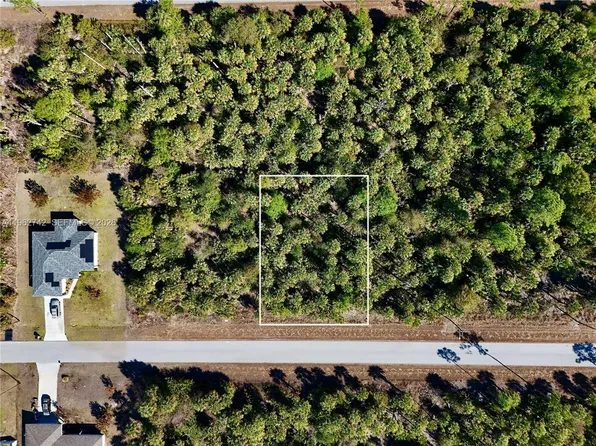 131 Navarra Ave S, Lehigh Acres, FL 33974