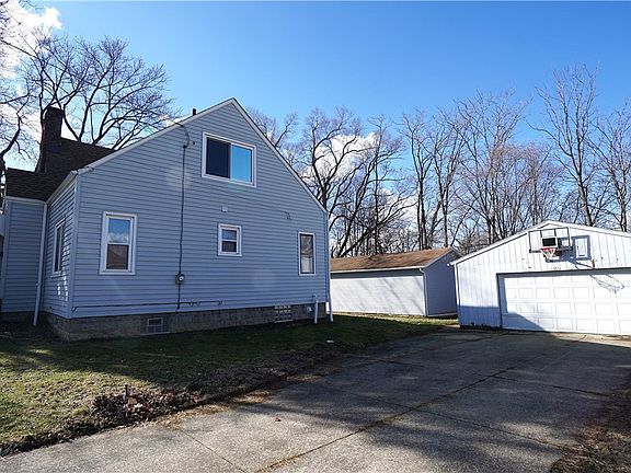 4th image of 1448 Creighton Ave