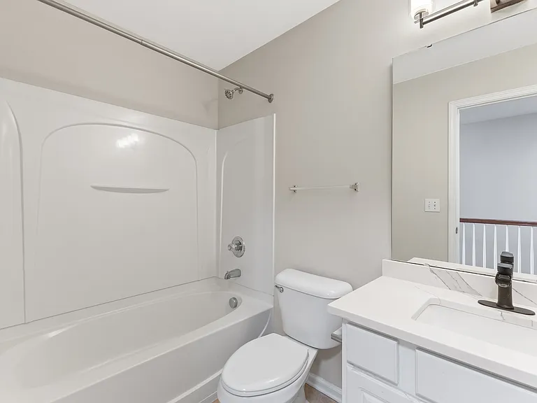 611 Carlton Commons Ln #1 — Photo 32