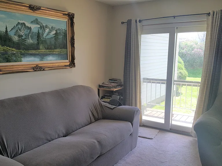 1809 Woodbridge Commons Way — Photo 2