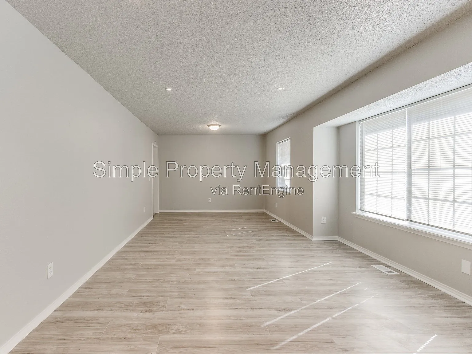 4 bed, 3.0 bath, 2508 sqft, $2,100 — Photo 3