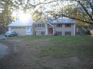 43 Woodfield St, Nashua, NH 03062