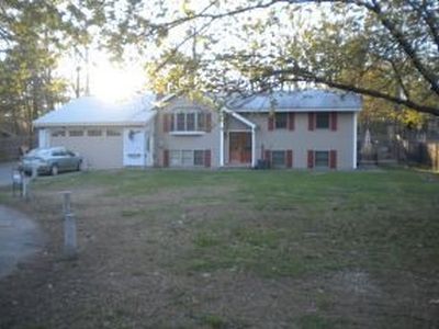 43 Woodfield St, Nashua, NH, 03062