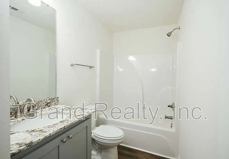 6802 Whitney Polk Ct — Photo 10